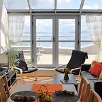 Bay Sea View 아파트 *