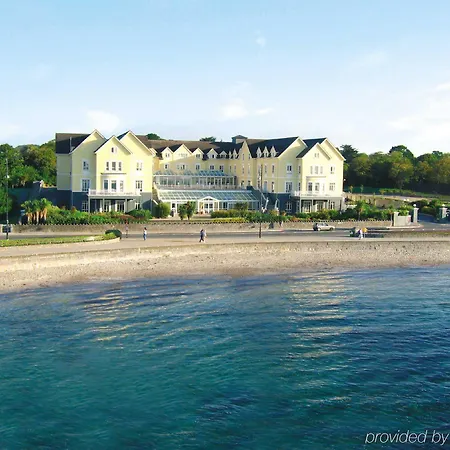 Bay Sea View Apartment *